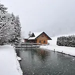 Am Teich Familie Gaenser